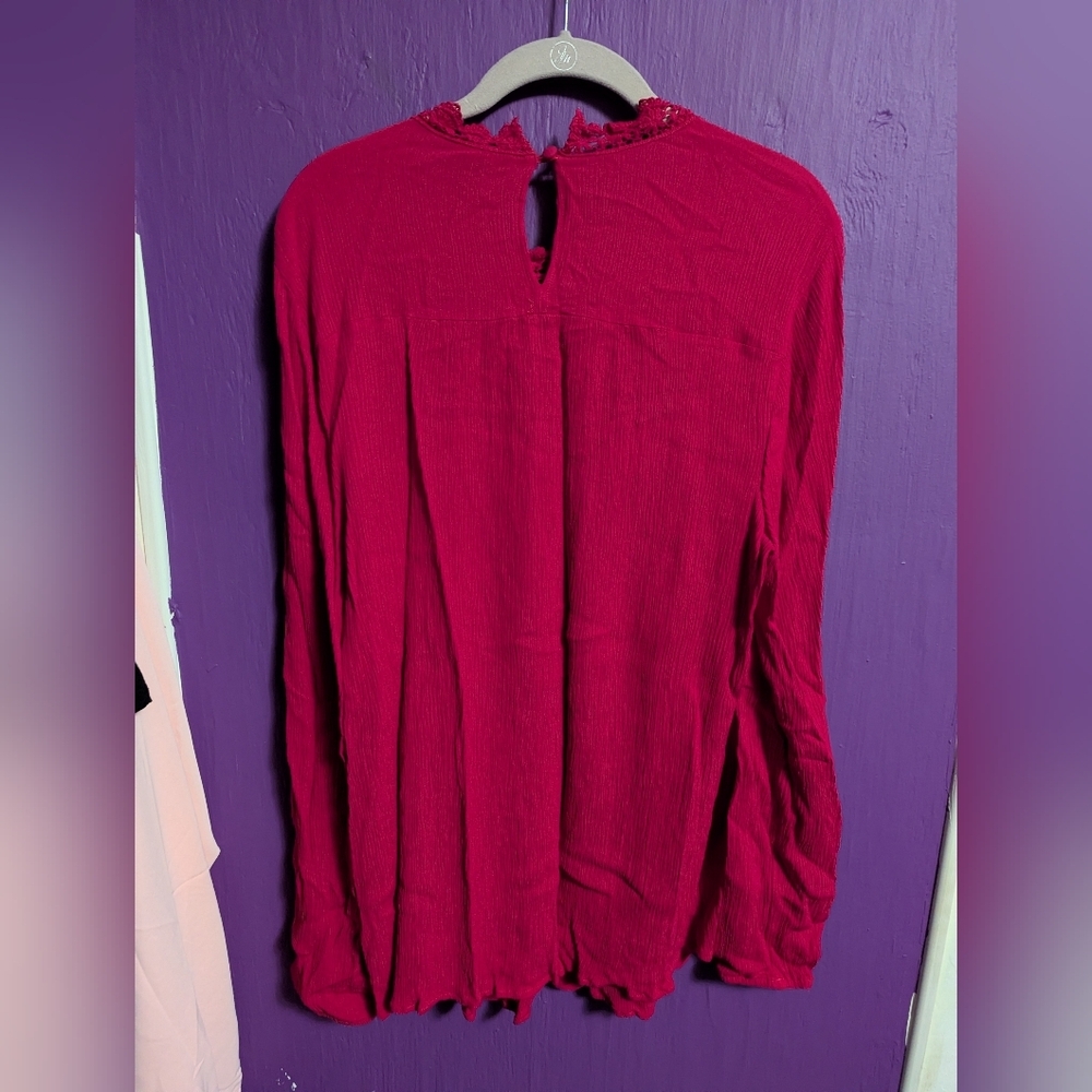 Torrid Pink Magenta Crinkle Gauze Crochet Detail Blouse 1X 14 16 - Picture 6 of 6